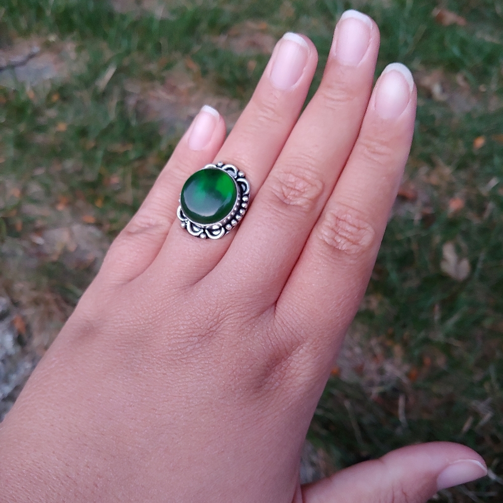 NWT Boutique Size 10 Ring, silver & green
